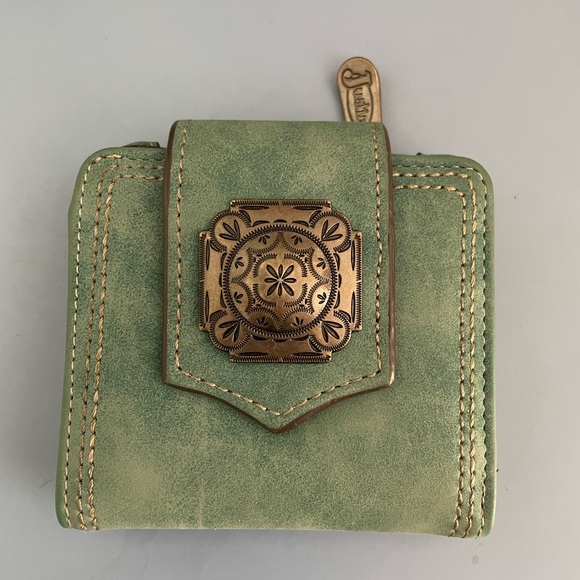 Ariat cowhide backpack - Picture 8 of 9